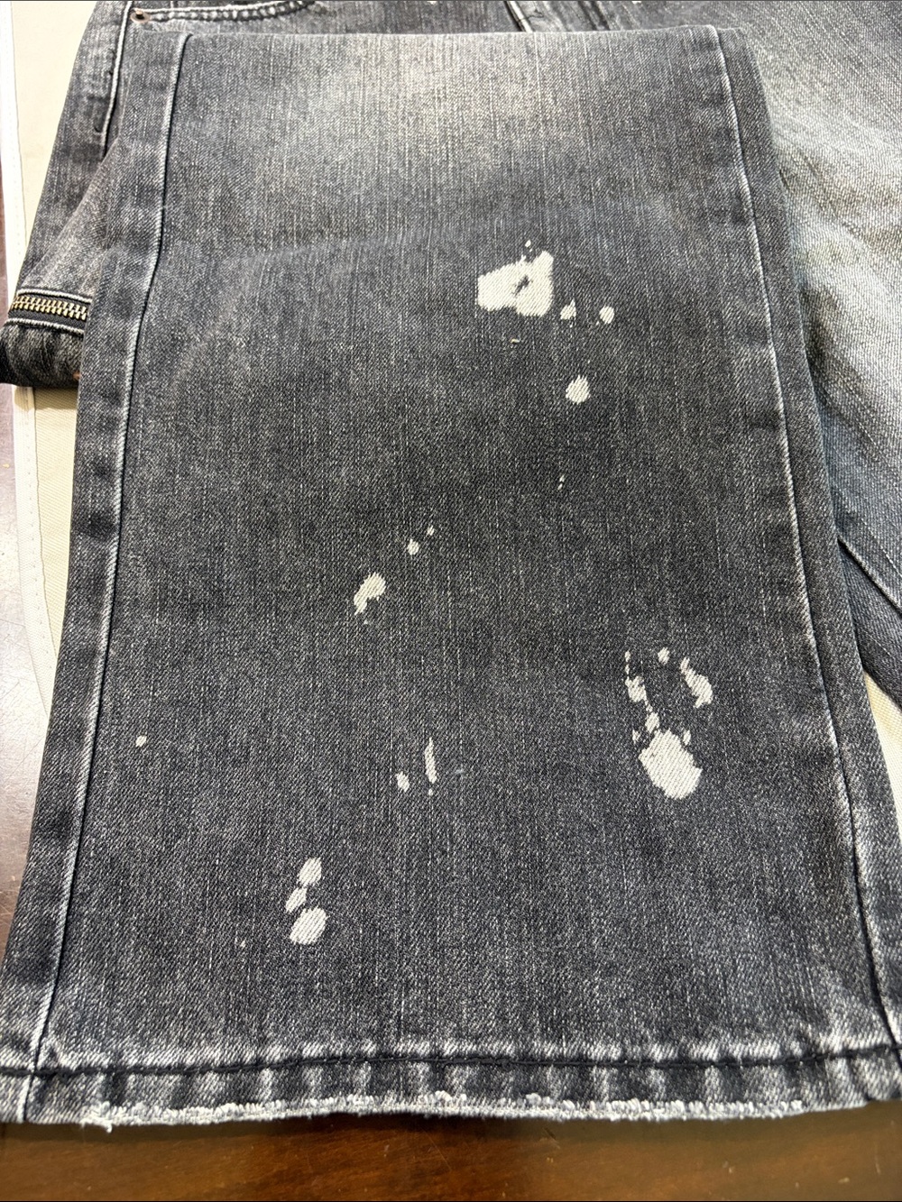 NWT Oli & Hali Black Wash Distressed Zipper Leg Jeans with Gold & Copper Grommet - Picture 6 of 14